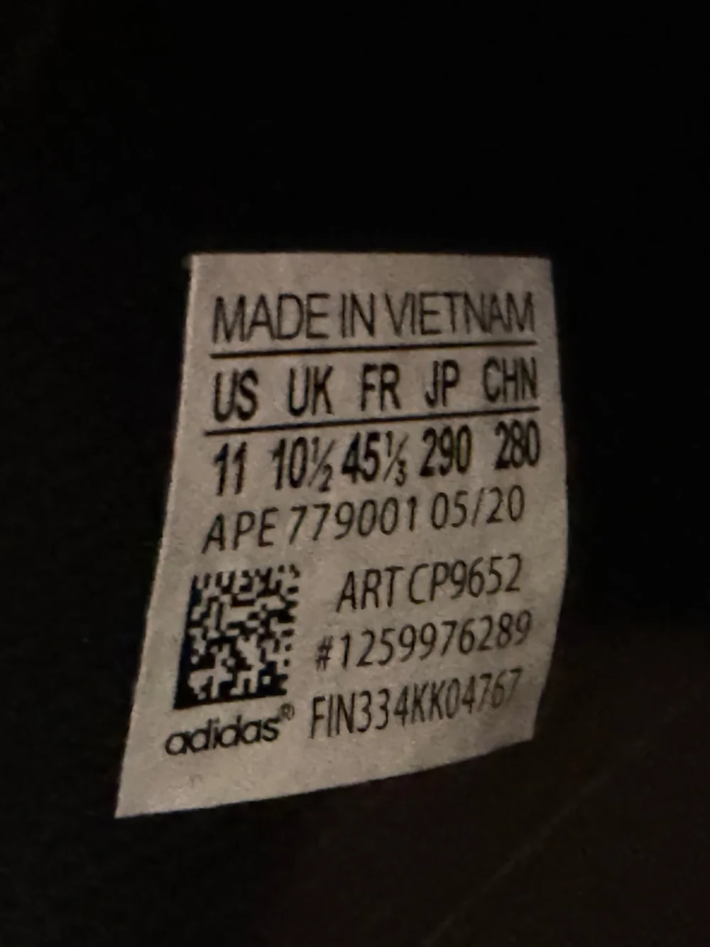 Adidas Yeezy Boost 350 v2 "Bred" - Size 11 - Picture 6 of 6
